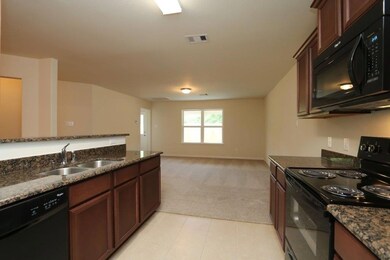 32600 Decker Creek Dr, Pinehurst, TX 77362 - photo 7