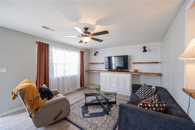 210 S Border St, Prairie Grove, AR 72753 - photo 3