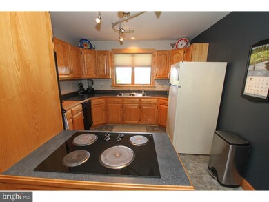 849 Hoffmansville Rd, Barto, PA 19504 - photo 3