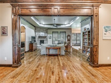 19813 Oakshire Dr, Edmond, OK 73012 - photo 6