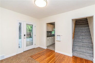 2903 56th St, Des Moines, IA 50310 - photo 5