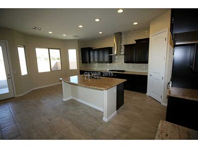 Kitchen. Eat in Breakfast nook