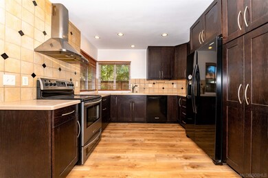 2008 Shadytree Ln, Encinitas, CA 92024 - photo 4