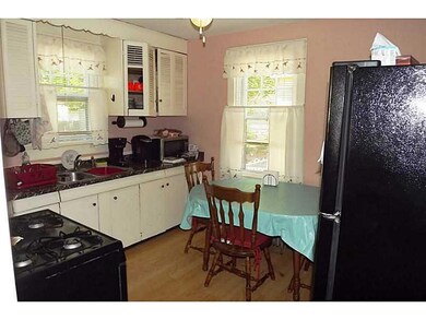 125 Worcester Ave, Riverside, RI 02915 - photo 3