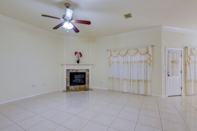 8409 Swiftwater Ln, Houston, TX 77075 - photo 5