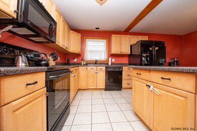 229 Whitehall Rd, Albany, NY 12209 - photo 5