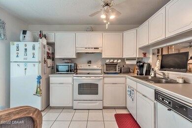 Forest Branch Kitchen 1