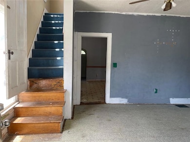 834 S 18th St, Saint Joseph, MO 64507 - photo 6