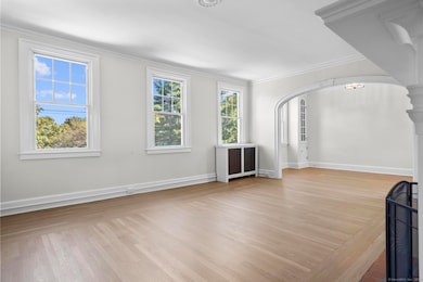 1070 Whitney Ave unit 2, Hamden, CT 06517 - photo 6