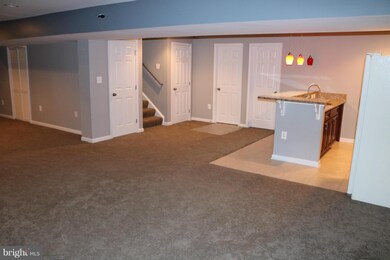 42253 Palm Cove Ct, Chantilly, VA 20152 - photo 4