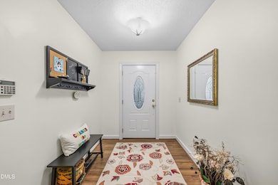 115 Woodruff Ct, Cary, NC 27518 - photo 4