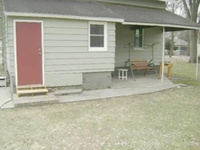 1441 Sheridan Ave unit 2, Niles, MI 49120 - photo 3