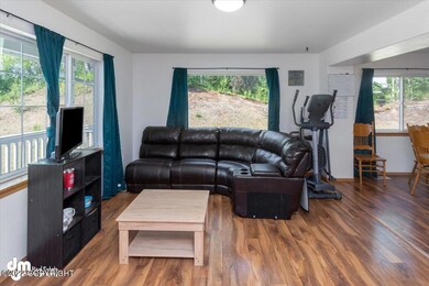 70-Living Room_DMD_6746