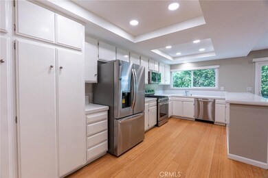 4321 Matilija Ave unit 14, Sherman Oaks, CA 91423 - photo 2