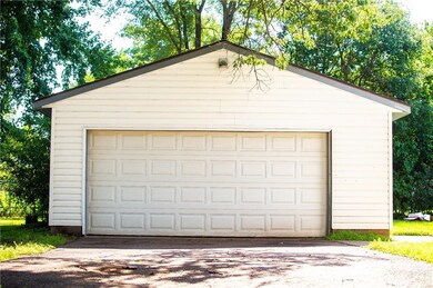 2943 Mars Ave, Eau Claire, WI 54703 - photo 4