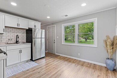 6564 Putnam Dr, Circleville, OH 43113 - photo 5