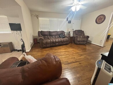 971 18th St, Calera, AL 35040 - photo 5