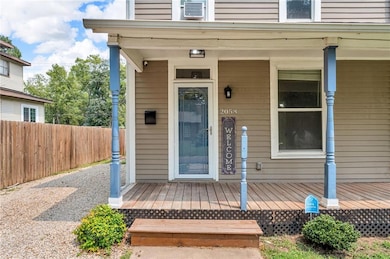 2058 SW Buchanan St, Topeka, KS 66604 - photo 4