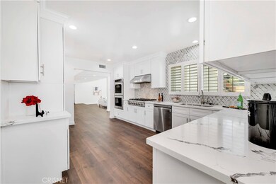 4781 Poe Ave, Woodland Hills, CA 91364 - photo 5