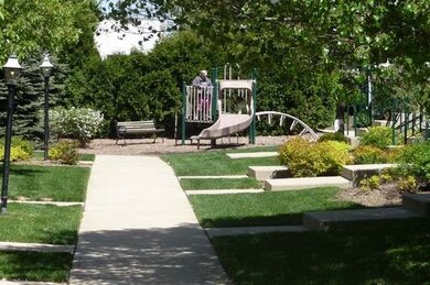 2418 Courtyard Cir unit 2, Aurora, IL 60506 - photo 4