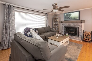 7 Lynn Ct, Bellingham, MA 02019 - photo 4