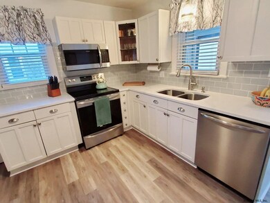 15 Miles Standish Rd, Schenectady, NY 12306 - photo 4