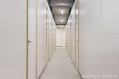 8-web-or-mls-159 S River Ave Holland-8