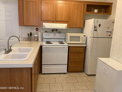 217 Duncan Ave, Interlachen, FL