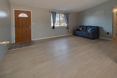 1522 SW 35th St, Redmond, OR 97756 - photo 4