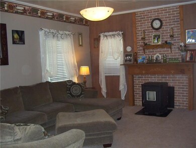 315 4th Ave, New Kensington, PA 15068 - photo 2