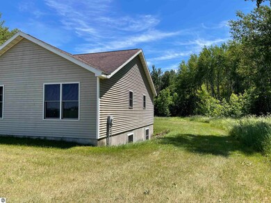 7227 Miller Rd, Whittemore, MI 48770 - photo 6
