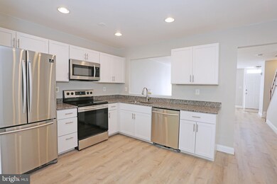 716 Saint Peters Ct, Edgewood, MD 21040 - photo 6