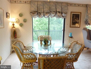 525 Foxwood Ln, Paoli, PA 19301 - photo 5