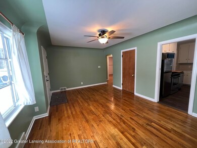 1023 N Verlinden Ave, Lansing, MI 48915 - photo 6