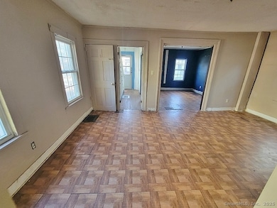 448 Orchard St, New Haven, CT 06511 - photo 7