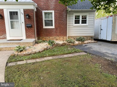 716 Warren St, Reading, PA 19601 - photo 2