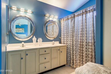 007_Master Bathroom