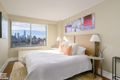 Grosvenor House unit 22A, New York, NY 10011 - photo 6