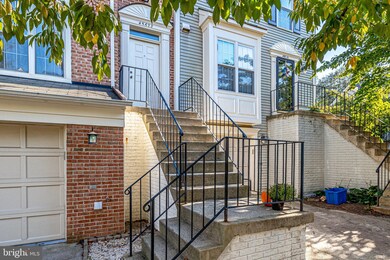 45622 Whitcomb Square, Sterling, VA 20166 - photo 2