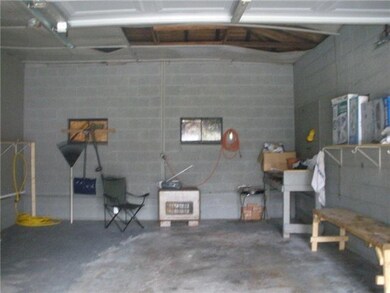 Parking Lot/Garage