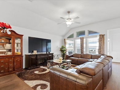 693 Spinnaker Loop, Kyle, TX 78640 - photo 2