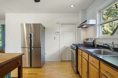 127 High St unit 2, North Andover, MA 01845 - photo 4