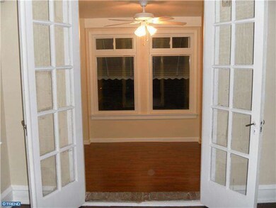 912 Myra Ave, Lansdowne, PA 19050 - photo 4