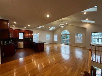 134 Bostwick Ave unit 2, Jersey City, NJ 07305 - photo 3