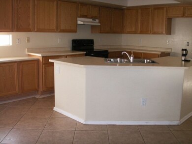 KITCHEN WITH ISLAND
