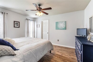 MASTER BED ROOM