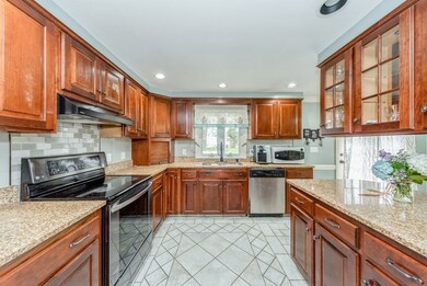 47 Greenfield St, Worcester, MA 01604 - photo 4