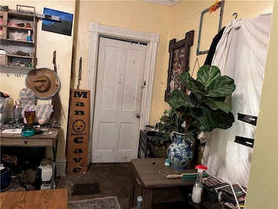 415 Bleakley Ave, New Castle, PA 16101 - photo 5