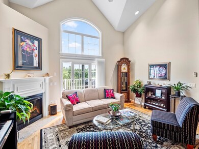 11 Salisbury Hill Blvd, Worcester, MA 01609 - photo 2