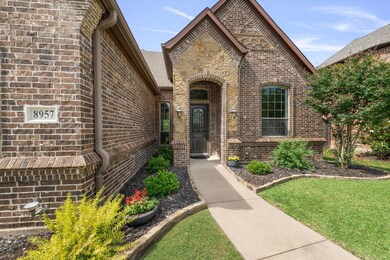 8957 Glendara Dr, North Richland Hills, TX 76182 - photo 5